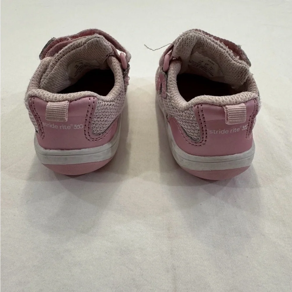 Stride Rite 360 3M Pink and Silver‎ Sparkle Sneaker Wide Feet